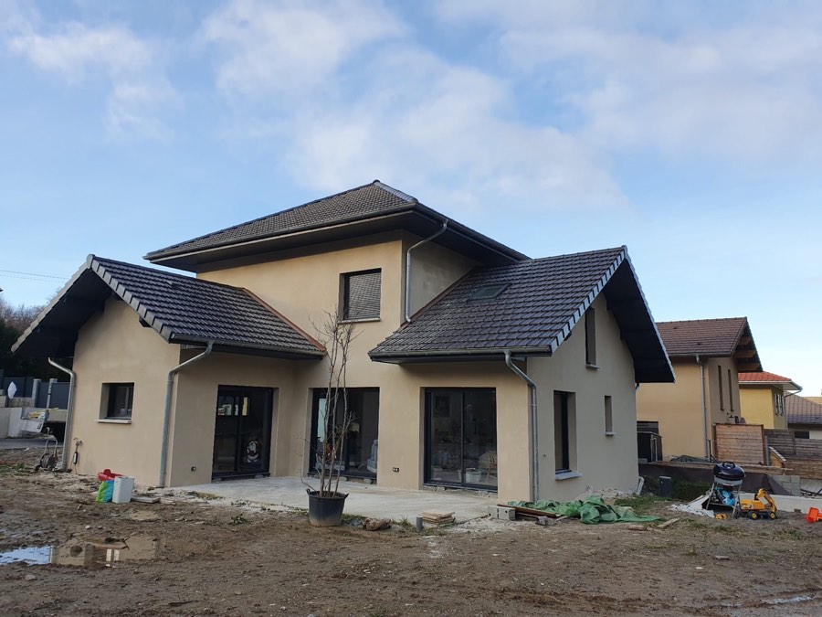 Façade après ravalement Ravalement, enduit gratté fin,Annemasse | ADA Façades